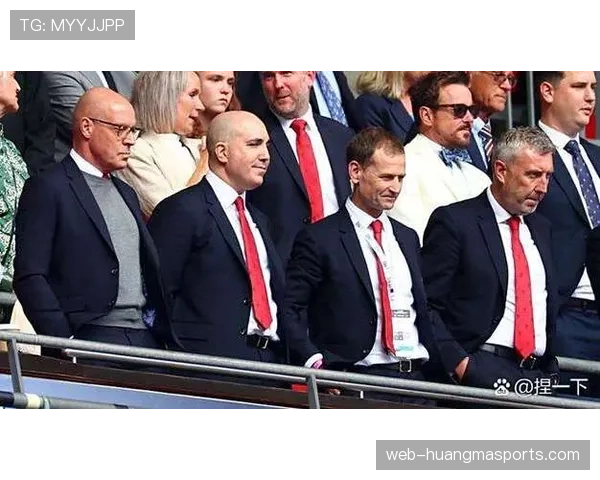 曼联足球总监谈商业化：青训球员的培养与全球商品销售的联系